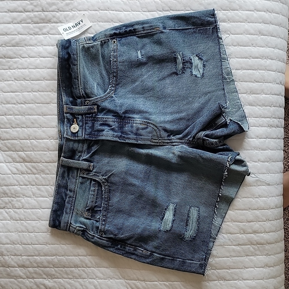 Old Navy cut off denim shorts